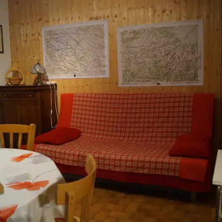 Apartment Appartement Barcelonnette, 1 Piece, 4 Personnes - Fr-1-165A-73